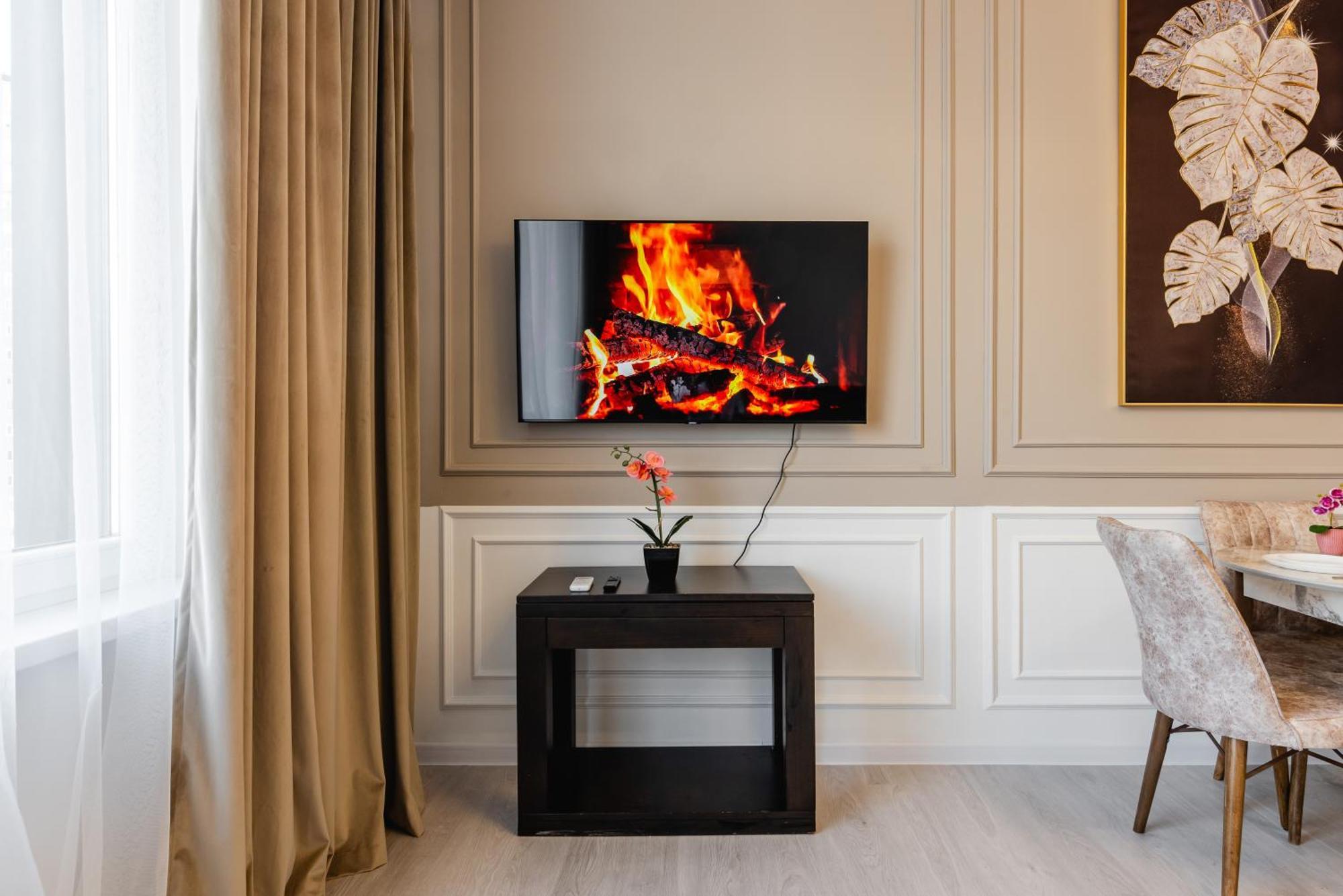 Five Business-Class Rooms In R-House Near Mega Center Almaty Extérieur photo