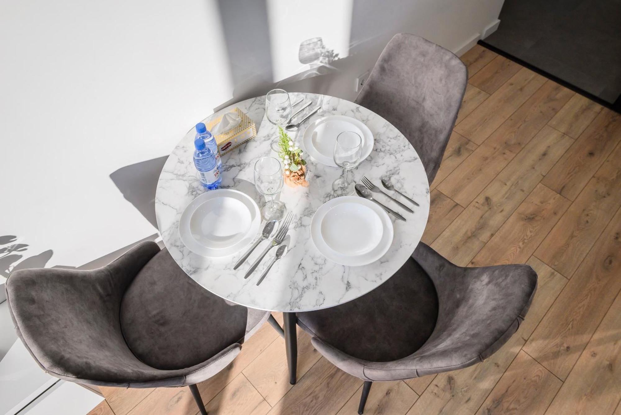Five Business-Class Rooms In R-House Near Mega Center Almaty Extérieur photo