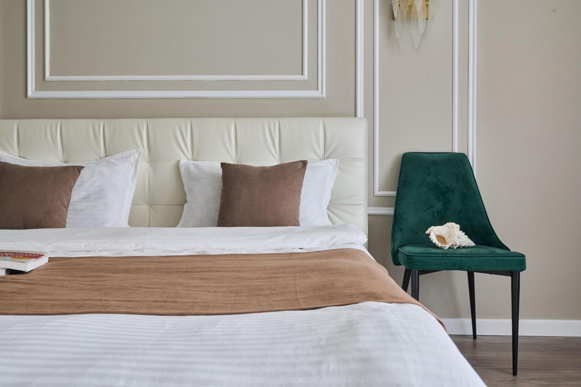 Five Business-Class Rooms In R-House Near Mega Center Almaty Extérieur photo